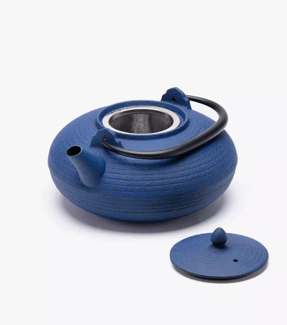 WAZUQU JAPANESE CAST IRON TEAPOT - ITOME 0.70L - BLUE