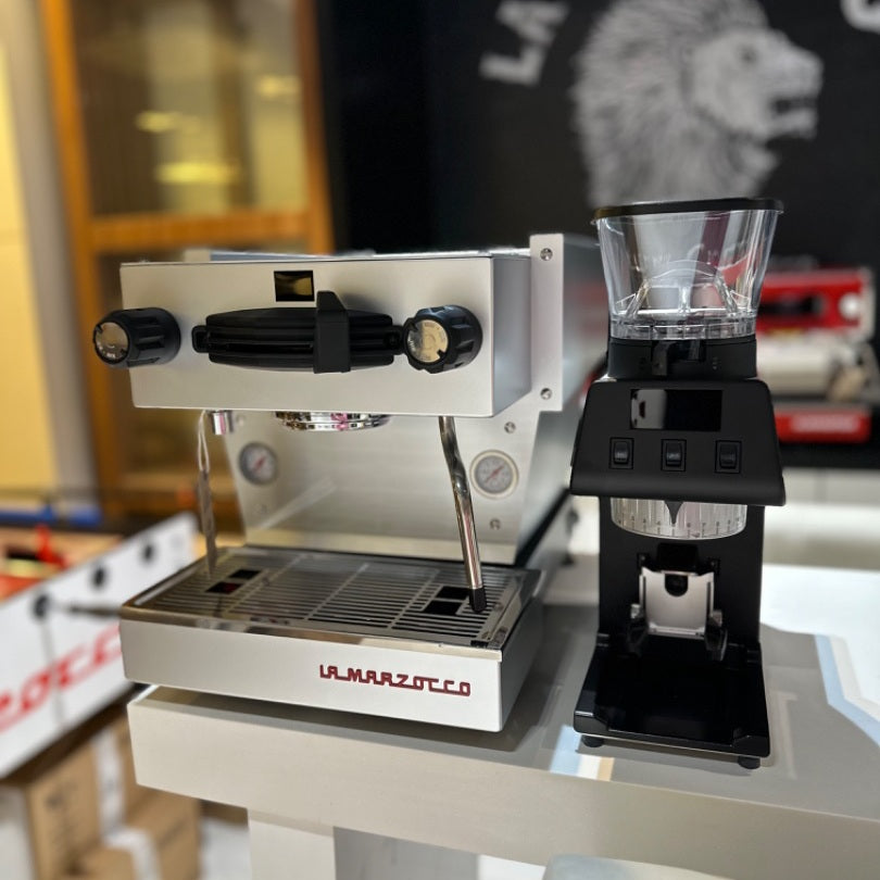 La Marzocco Linea Mini R Espresso Machine - Matte Silver