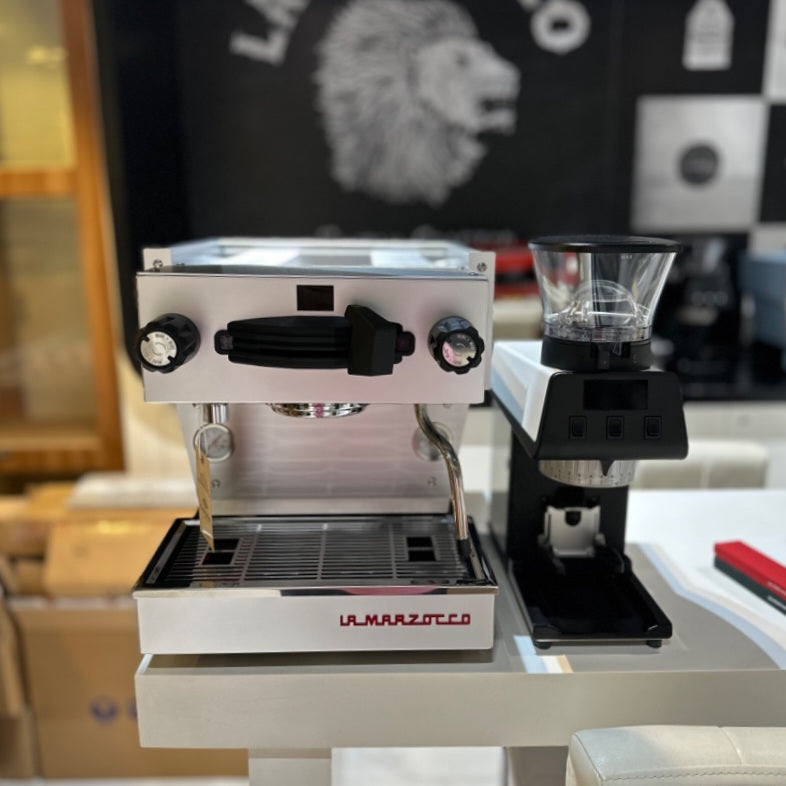 La Marzocco Linea Mini R Espresso Machine - Matte Silver